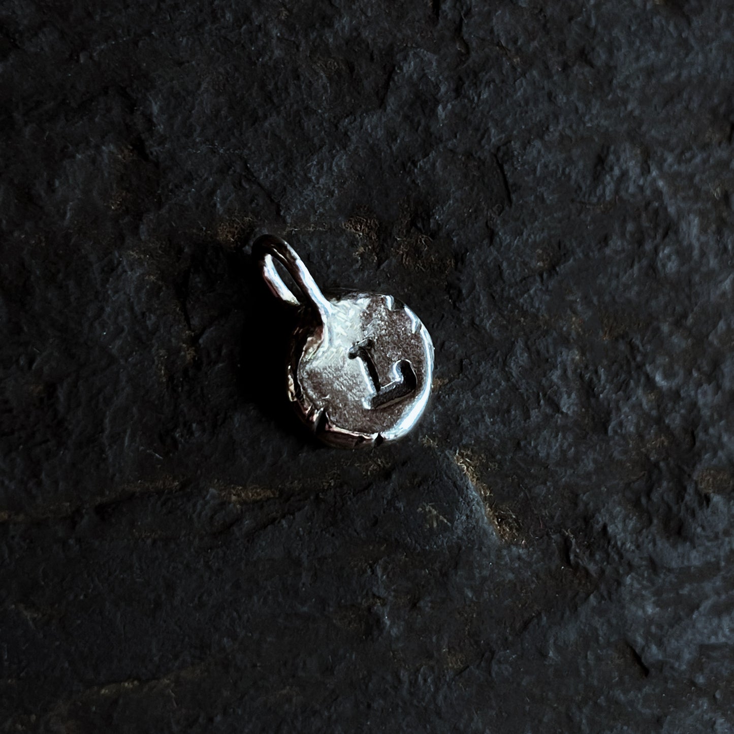 SUB_ Ciondolo con iniziali