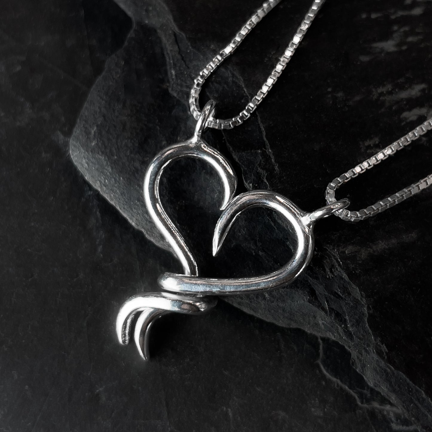 SUB_ Heart necklace